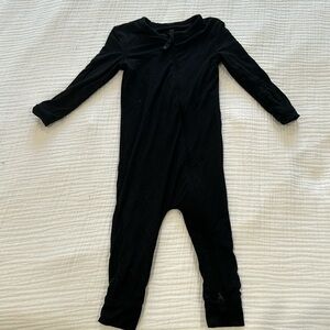 Unisex snuggle up one piece Saint Haven
